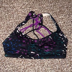 Lululemon sport bra